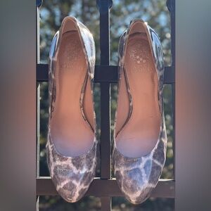 🦋 Vince Camuto Women's Leopard Print Heels